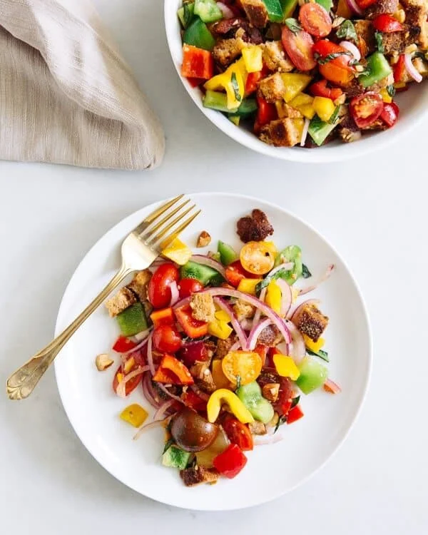 Easy Panzanella (Italian Bread Salad)