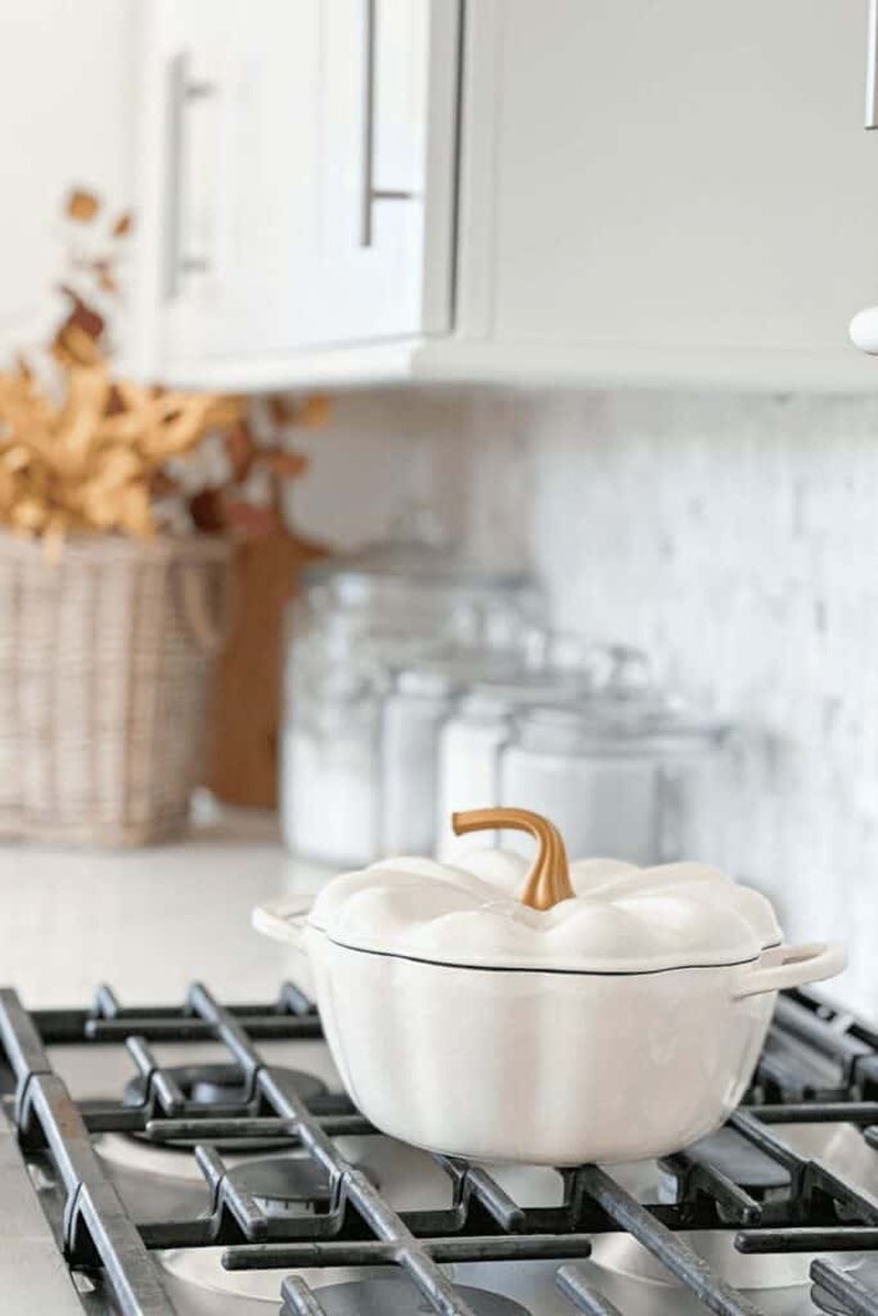 A cozy white pumpkin pot from last week's list