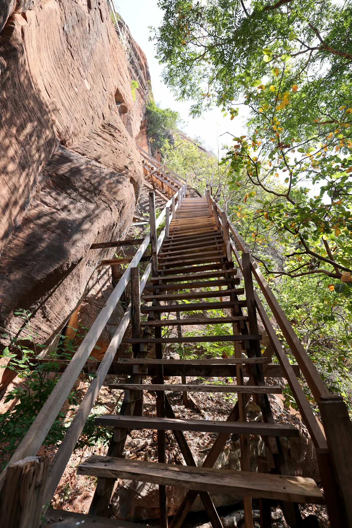 The Temple I Climbed in Thailand Where Half the Path Is Just Wooden Planks on a Cliff - photo 4