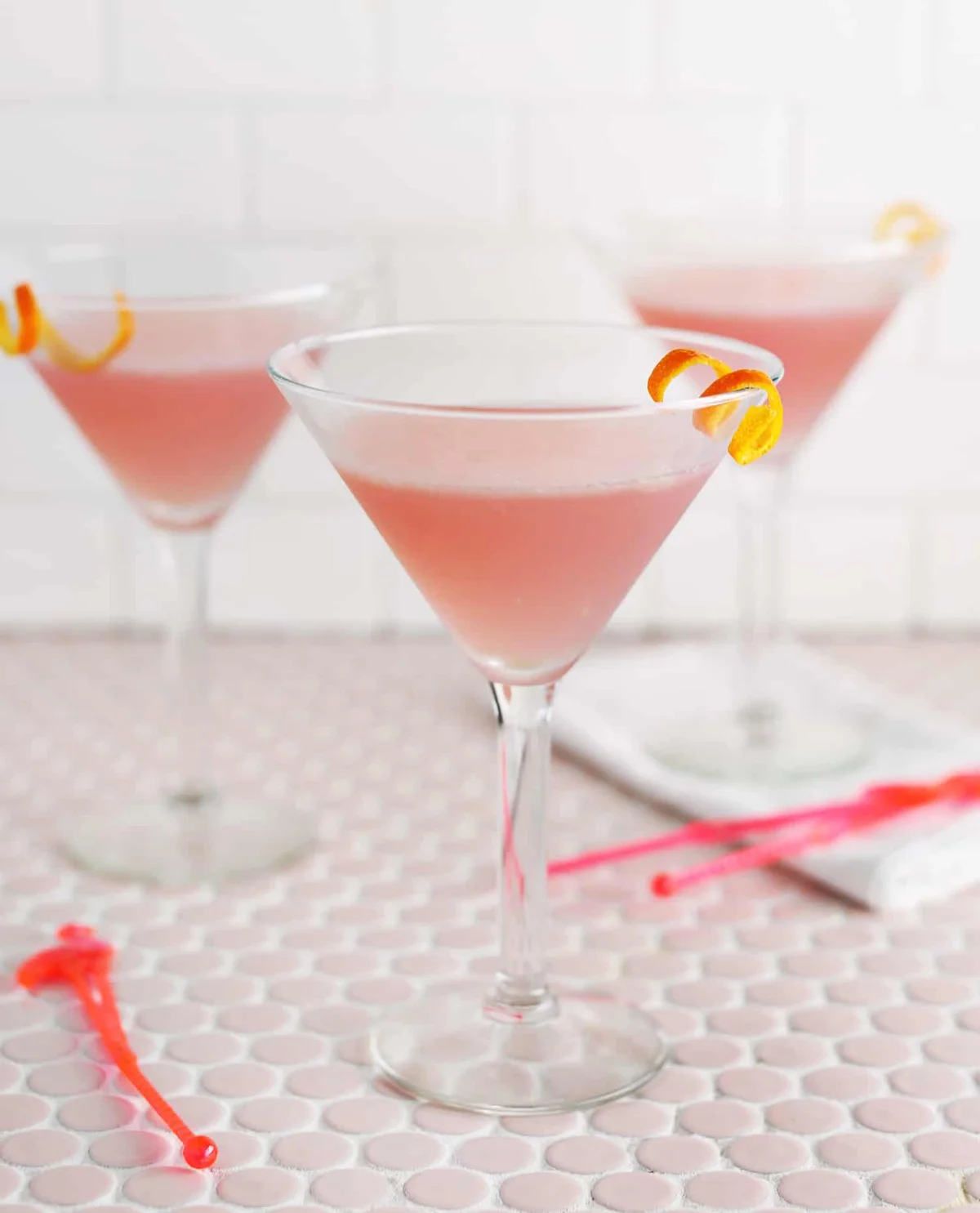 Cosmopolitan Cocktail Recipe: 5 Minutes, One Shaker, Zero Fussy Tools